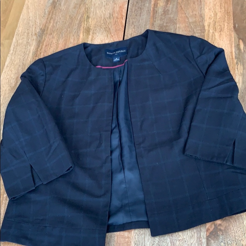 Banana Republic Cropped Sleeve Blazer